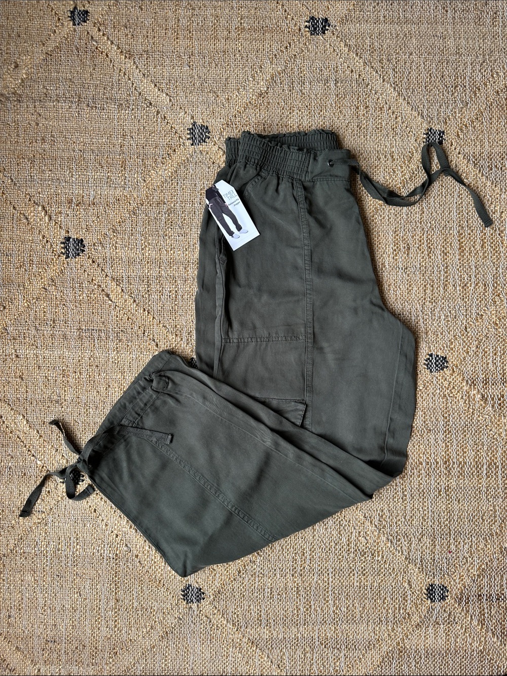 Women’s Olive Drawstring Cargo Pants